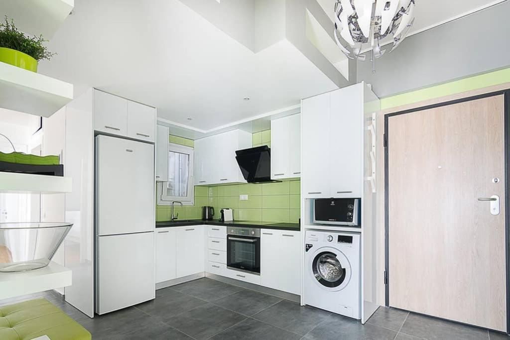 אתונה Brand New Stylish 2 Bedroom Apartment מראה חיצוני תמונה